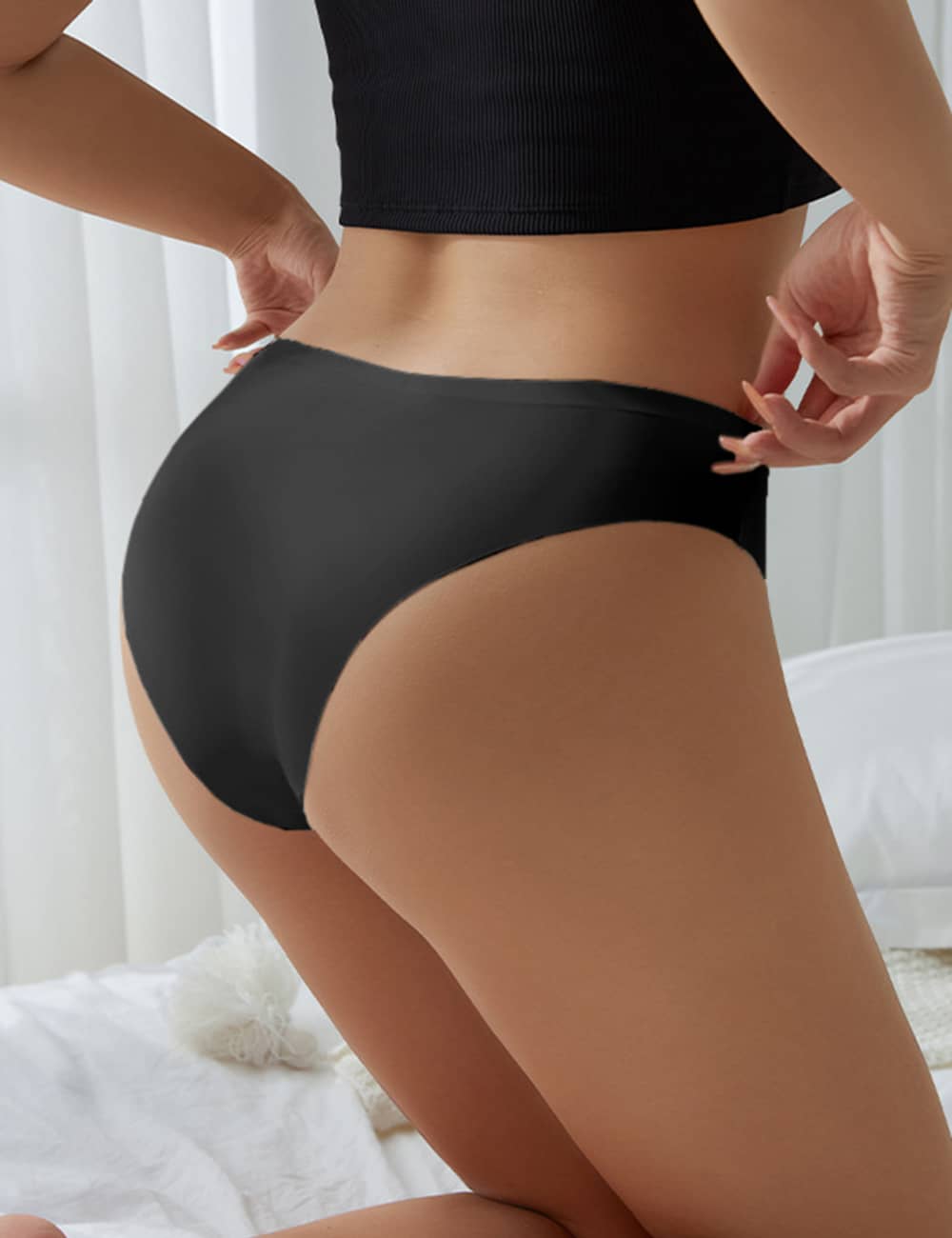 Black Seamless Panty